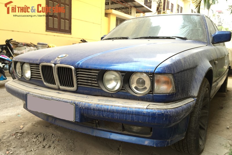 Xe sang BMW 730i phu bui, “bo xo” o via he Ha Noi-Hinh-4